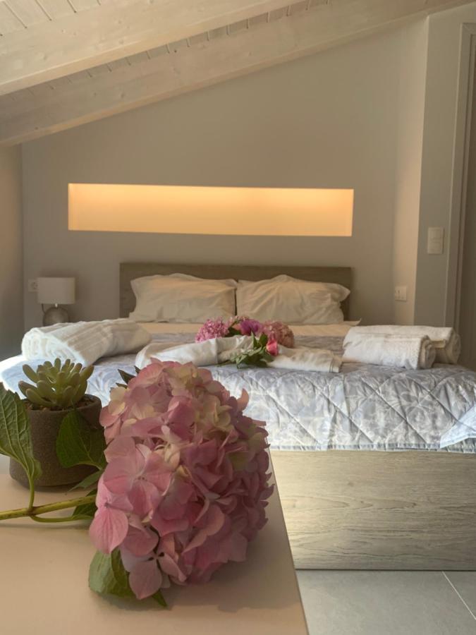 Terpsichore Boutique Bright New Sofita Studios And Appartment Dasziá Kültér fotó